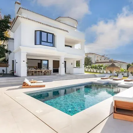 Vega Luxury Living Premium Features Gym Jacuzzi Marbella