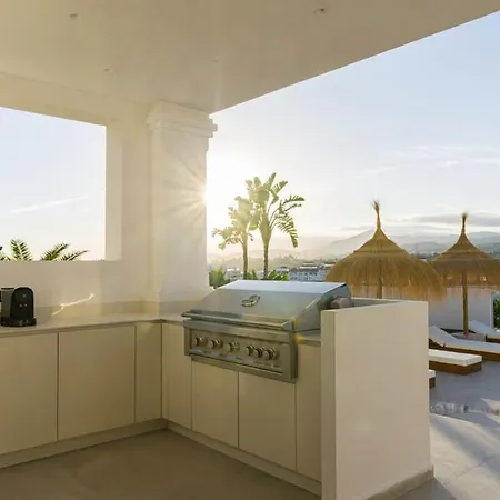 Vega Luxury Living Premium Features Gym Jacuzzi * 마르베야
